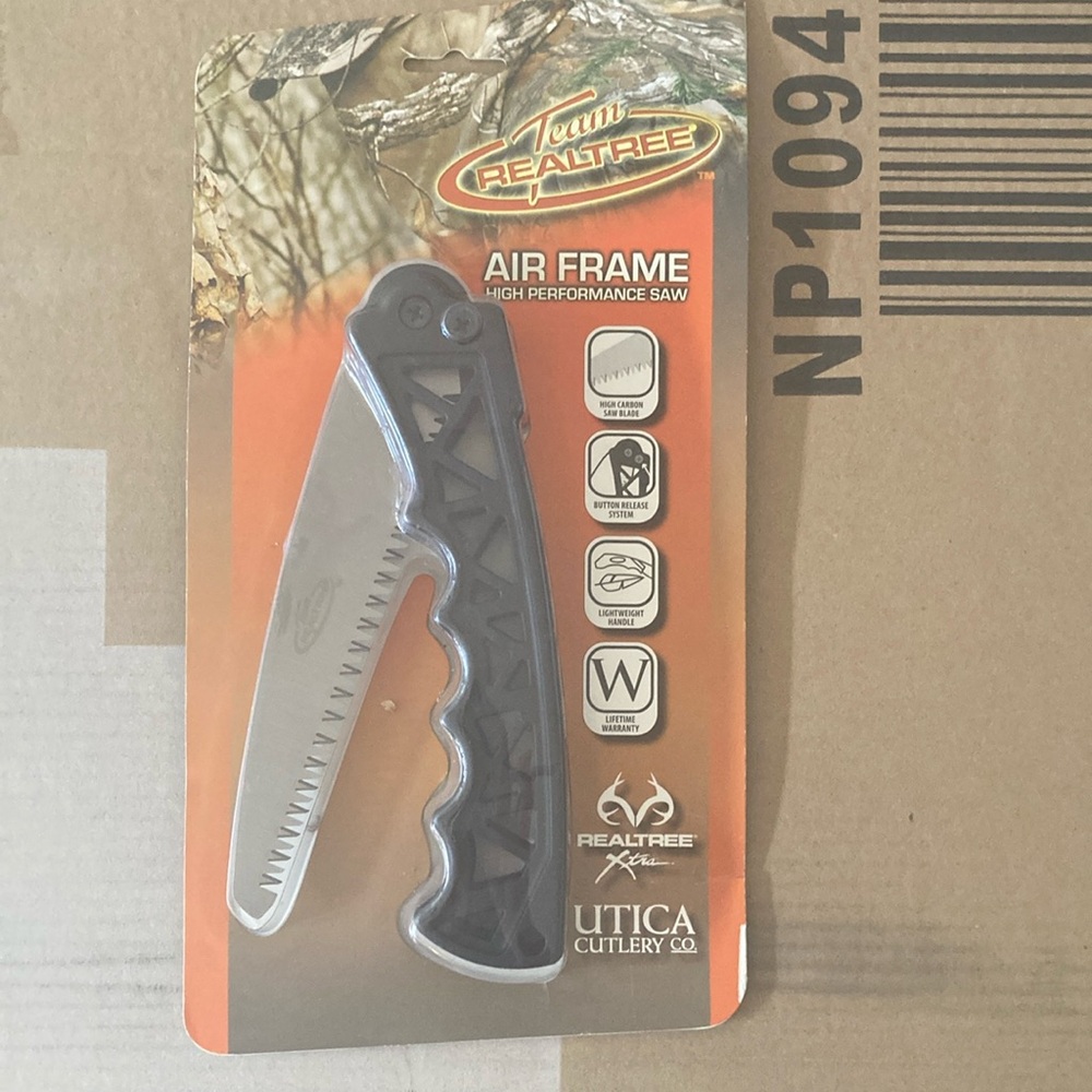 Realtree High-Performance Folding Saw with Black Handle